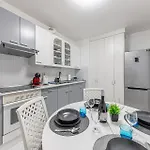 Palazzo Danube - Family - 98 Sqm - Ac - Balcony Διαμέρισμα Βουδαπέστη