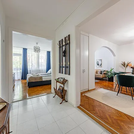 Palazzo Danube - Family - 98 Sqm - Ac - Balcony * Budapeszt