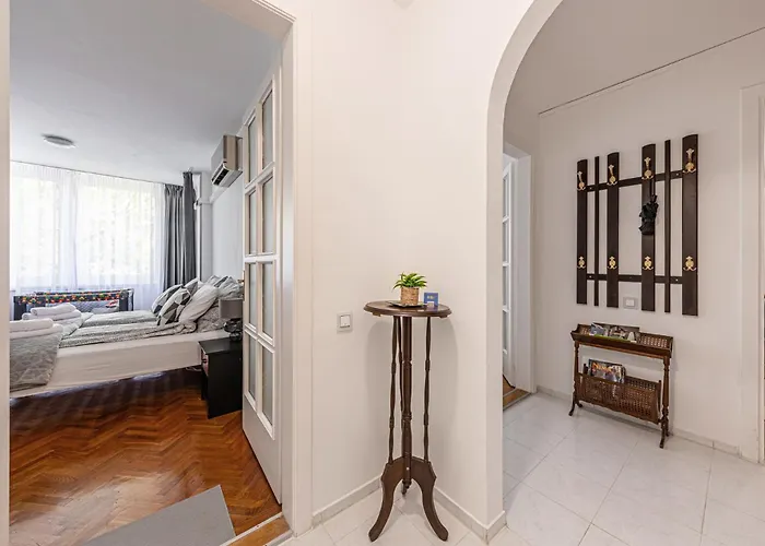 Palazzo Danube - Family - 98 Sqm - Ac - Balcony 아파트 *