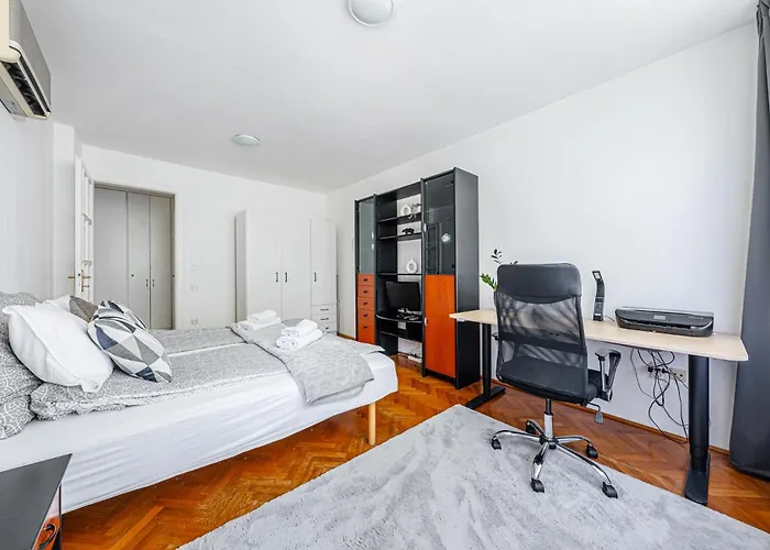 Apartament Palazzo Danube - Family - 98 Sqm - Ac - Balcony
