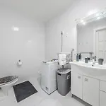 Palazzo Danube - Family - 98 Sqm - Ac - Balcony